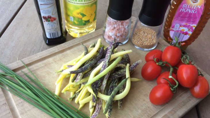 Zutaten für den Bohnen und Tomatensalat mit Balsamico Senfkorndressing